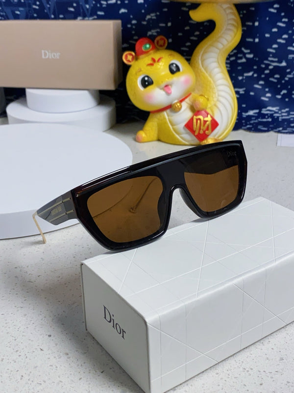 OCCHIALI DA SOLE MONTAIGNE CLUB M7U IN ACETATO MARRONE