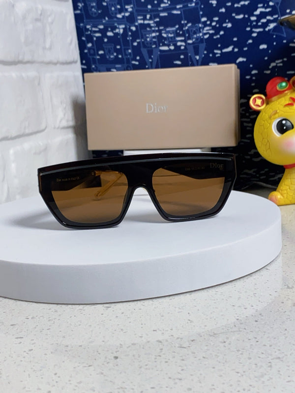 OCCHIALI DA SOLE MONTAIGNE CLUB M7U IN ACETATO MARRONE