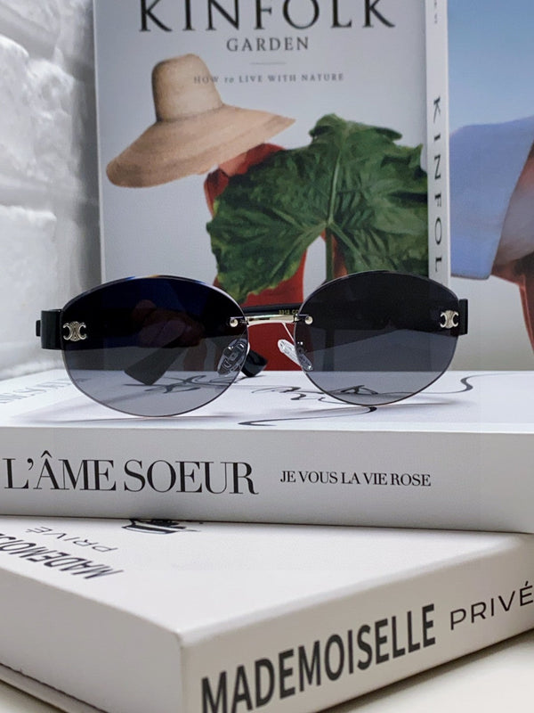 TRIOMPHE SUNGLASSES 573247 IN METAL GRADIENT SMOKE LENSES