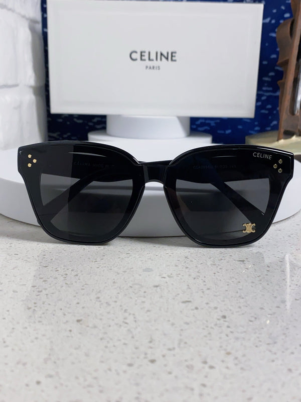 SQUARE SUNGLASS 575845 IN BLACK ACETATE BLACK LENSES