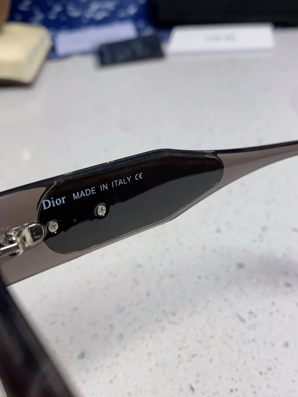 MONTAIGNE SUNGLASS 578112 IN BROWN ACETATE