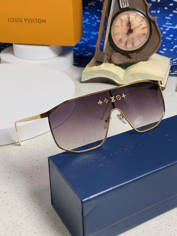 GOLDEN MASK SUNGLASSES 582734 IN GOLD METAL GREY SMOKE LENSES