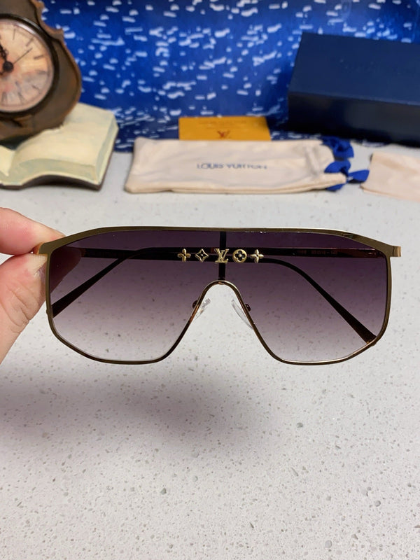 GOLDEN MASK SUNGLASSES 582734 IN GOLD METAL GREY SMOKE LENSES