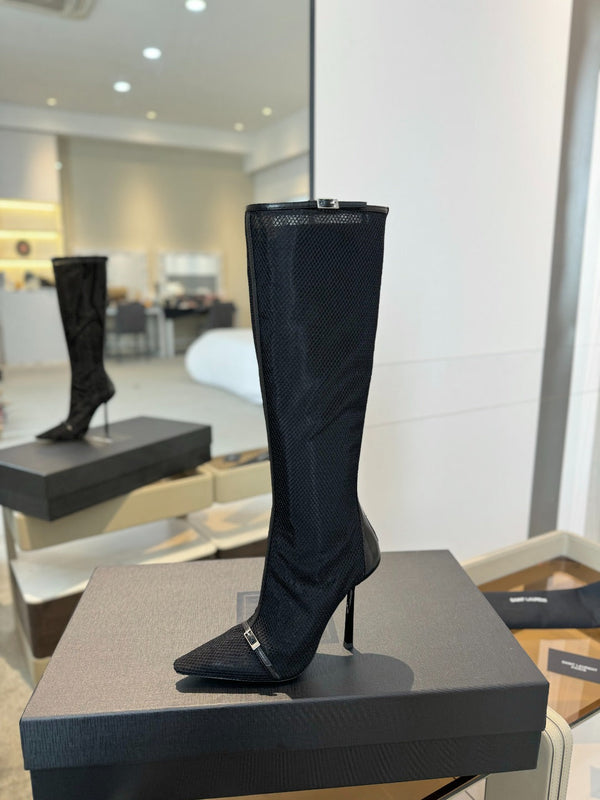 HIGH KNEE BOOTS IN BLACK MESH