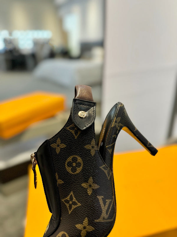 SANDALI ALLURE HIGH 8 CM IN PELLE DI VITELLO MONOGRAM MARRONE CIOCCOLATO