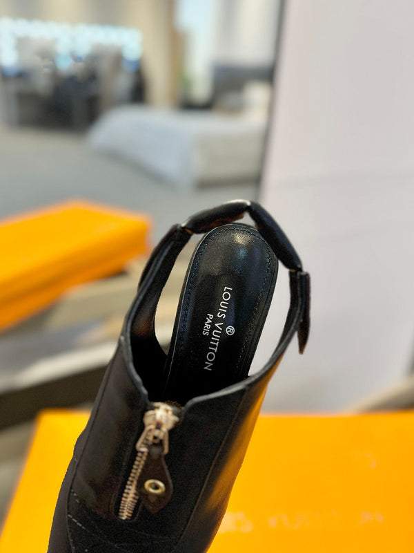 SANDALI ALLURE HIGH 4,5 CM IN PELLE DI VITELLO CON MONOGRAMMA NERO