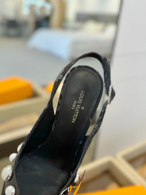 TACCO ALTO 95 MM IN DENIM NERO MONOGRAM CON CRISTALLI