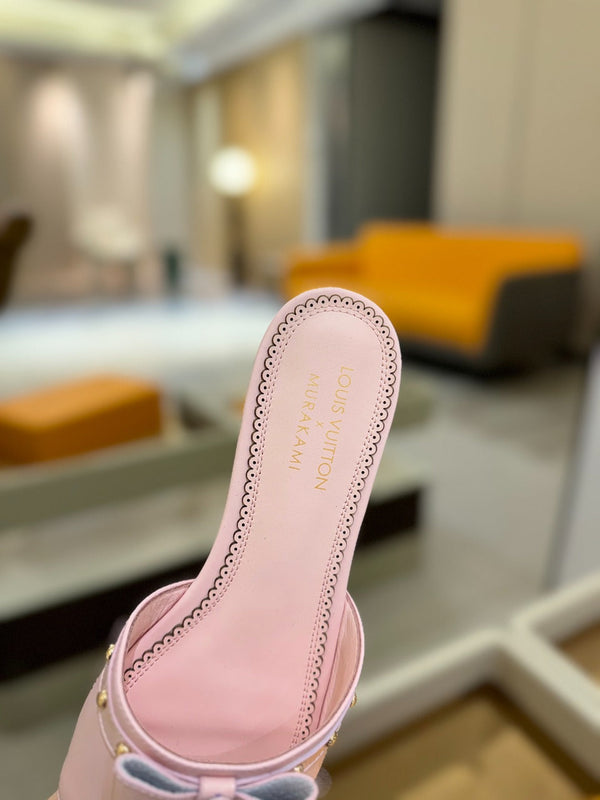 LV x TM 6AM Flat Mule in pelle di pecora rosa 241220