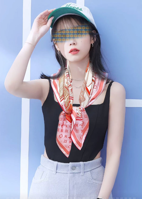 SCIARPA QUADRATA IN SETA MARVELOUS TRUNKS 90 CM ROSA 399996