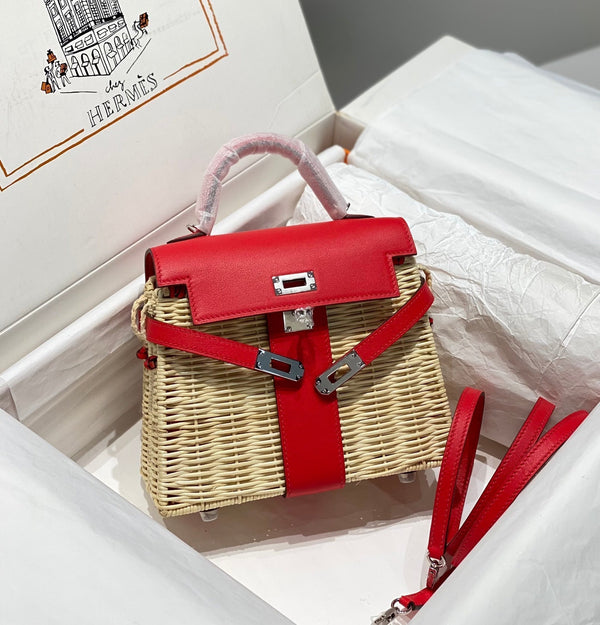 HM Kelly 20 Picnic Kelly Red Bamboo And Rattan