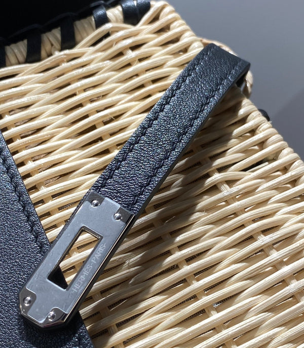 HM KELLY 20 PICNIC BLACK BAMBOO AND RATTAN