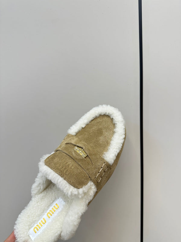 Miu Mule Half Fur Pelle Scamosciata Marrone Chiaro