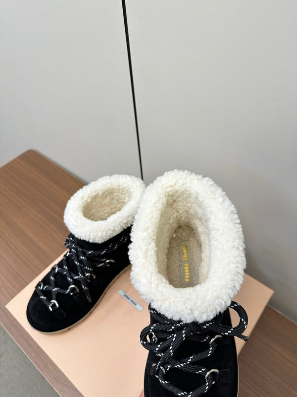 Stivaletti Miu in camoscio nero