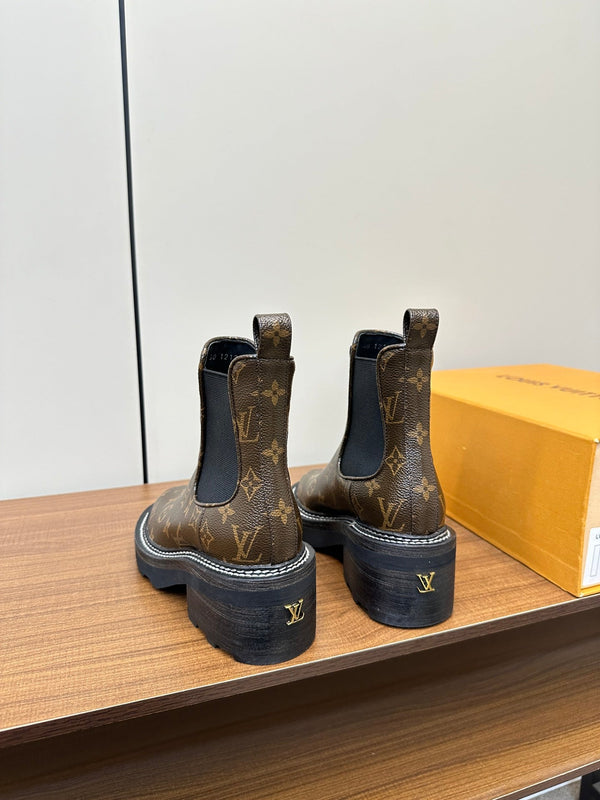 Stivaletti LV Beaubourg in pelle di vacchetta monogramma marrone scuro