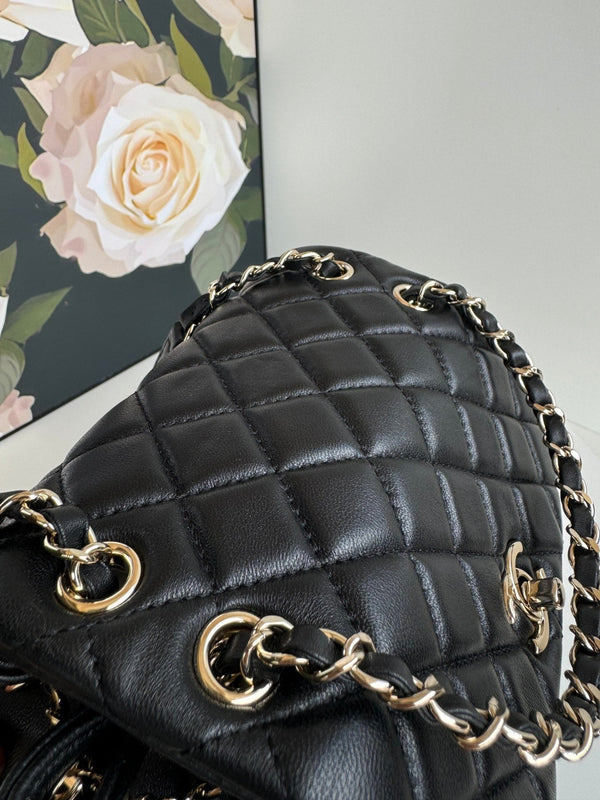 duma backpack 22cm black lambskin light gold hardware