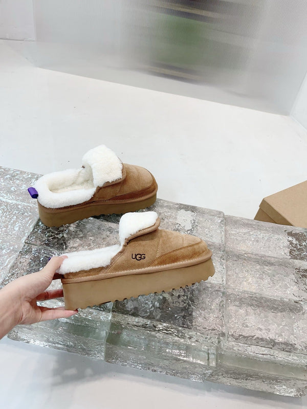 UGG Platform Ankle Puffer Brown Suede 522274