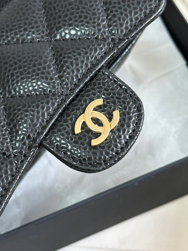 CC Classic Card Holder Black Caviar Cowhide Gold Buckle 243701