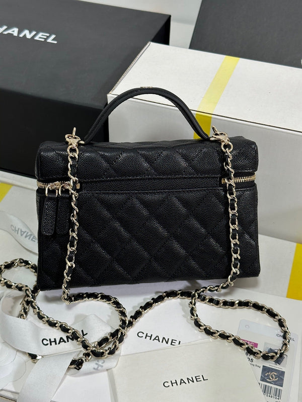CC 25C Vanity Case 19.5cm Black Calfskin Silver Hardware 243640