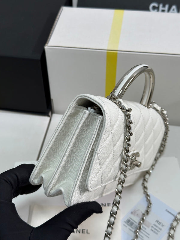 CC 25P Wallet Woc Handle 17cm White Leather Silver Hardware 243442