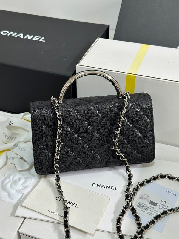 CC 25P Wallet Woc Handle 17cm Black Leather Silver Hardware 243445