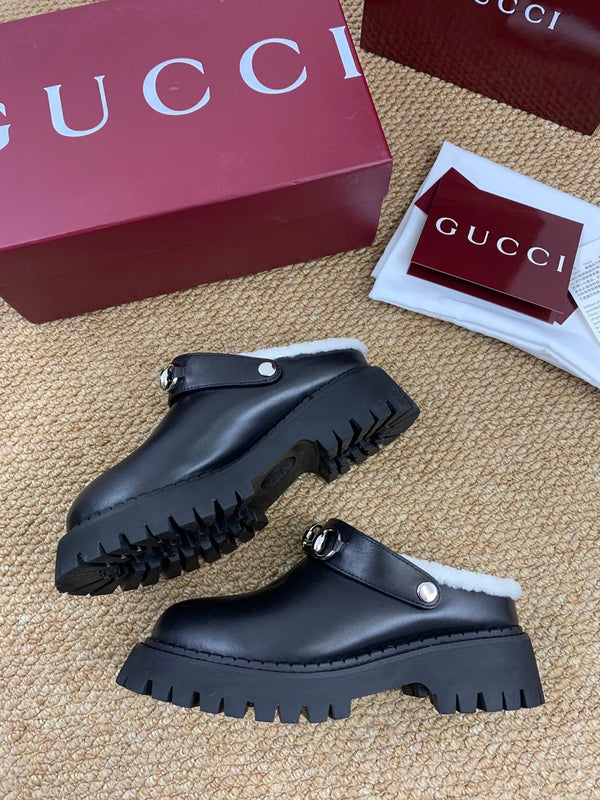 Gucci FW 25 Horsebit Suede Clog Black Leather with Shearling 506443