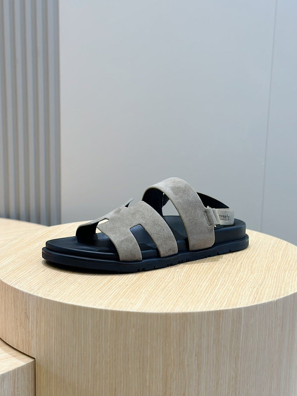 SANDALO HM GENIUS IN CAMOSCIO GRIGIO CHIARO