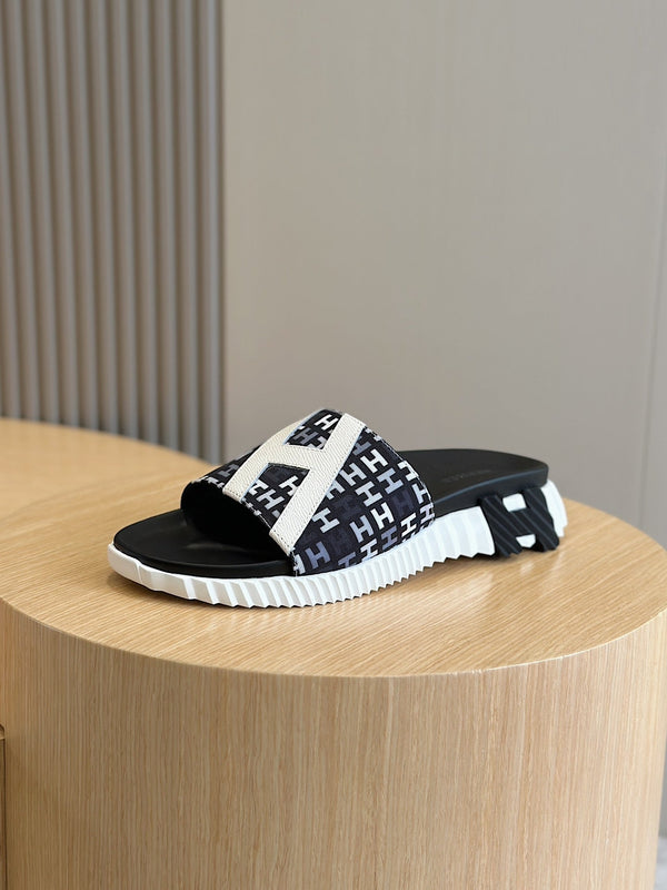 HM SLIPPERS BLACK MONOGRAM CANVAS