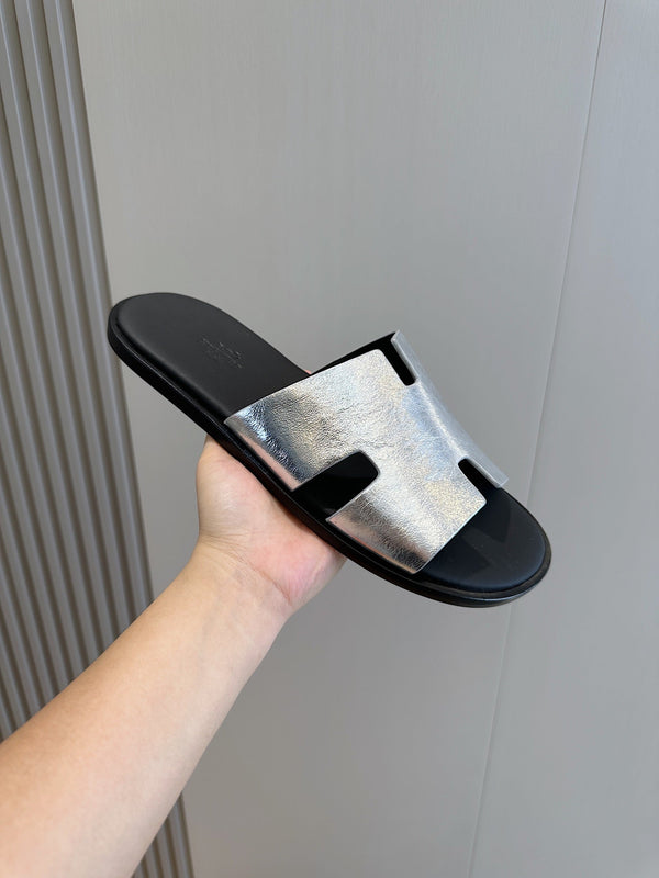 HM IZMIR SANDAL SILVER CALFSKIN