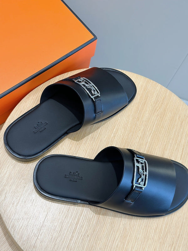 HM SILVER BUCKLE SLIPPERS BLACK CALFSKIN