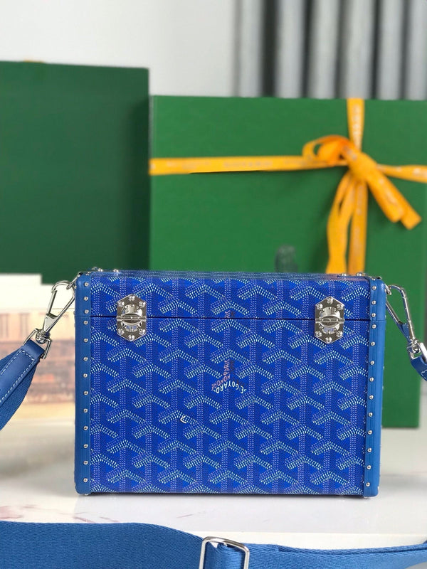 CASSETTE TRUNK BAG 21 IN BLUE GOYARDINE CANVAS & CLAMECY COWHIDE