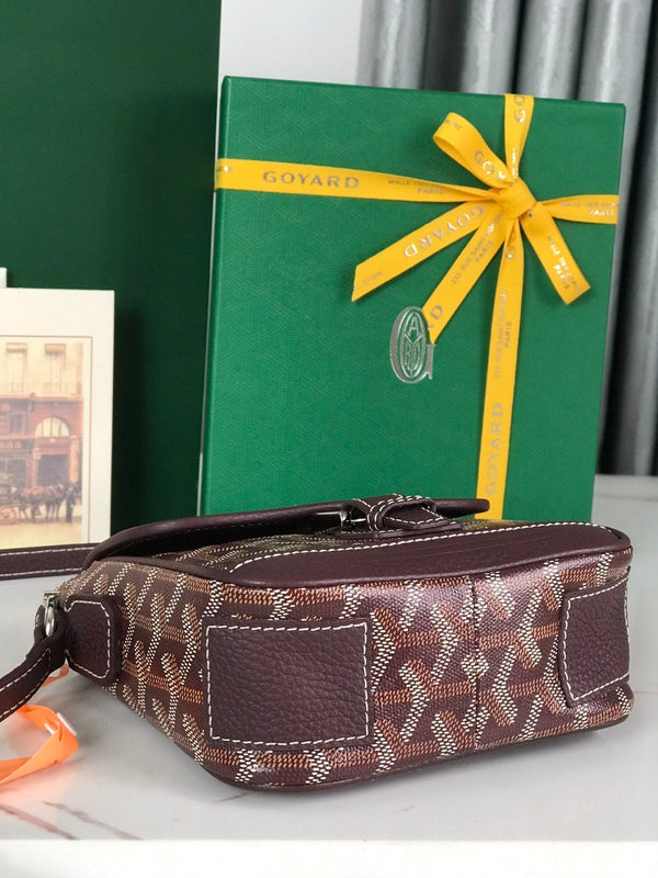 GRAND BLEU 16 IN WINE RED GOYARDINE CANVAS AND LAMBSKIN