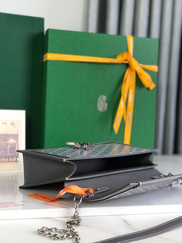 DUCHESSE MARIE-CAROLINE BAG 25 IN GRAY GOYARDINE CANVAS AND SMOOTH CALFSKIN