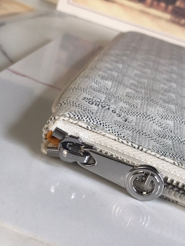 SÉNAT MGM POUCH 40 IN WHITE GOYARDINE CANVAS