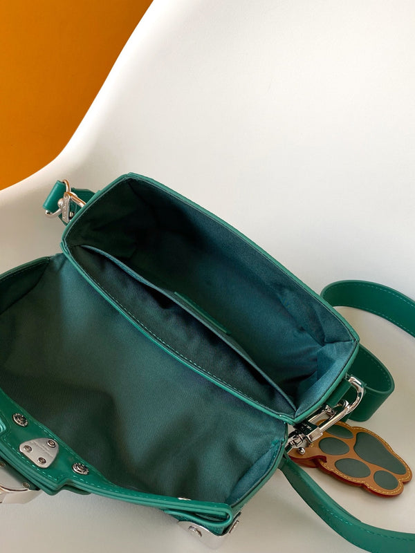 LV Soul Trunk handbag 19cm Green mix White Canvas Leather 252098