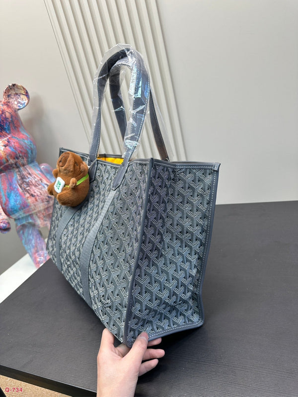 VILLETTE TOTE BAG 46 IN GREY GOYARDINE CANVAS