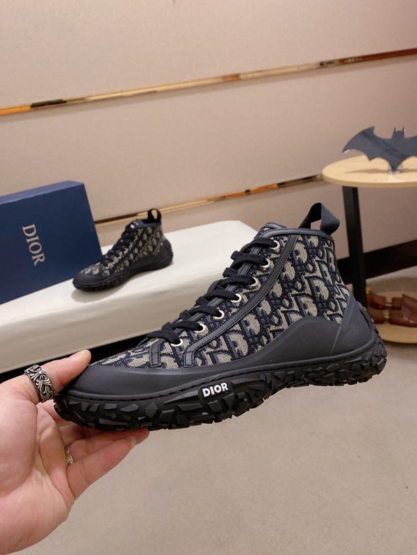 CD B28 HIGH SHOES BLACK AND BEIGE JACQUARD