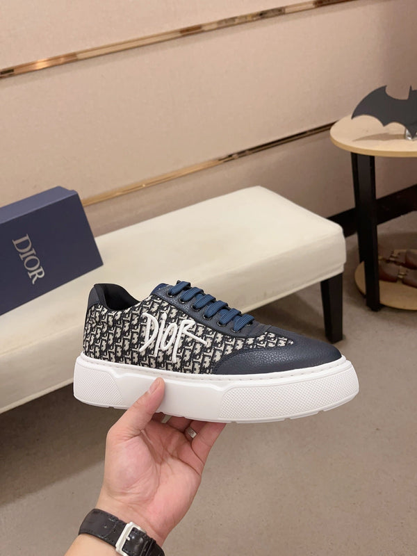 CD HOMME THICK-SOLE SNEAKERS NAVY CALFSKIN