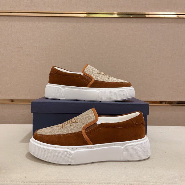 CD B23 SLIP ON RUSSET SUEDE AND JACQUARD