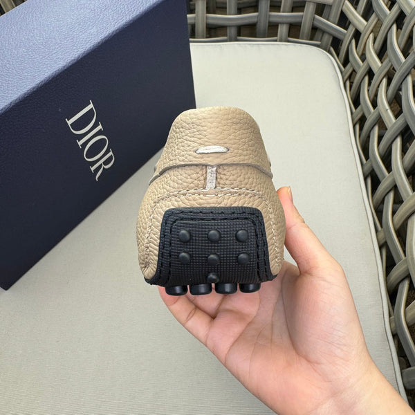 MOCASSINO CODICE CD IN PELLE DI VITELLO GRANULATA BURRO