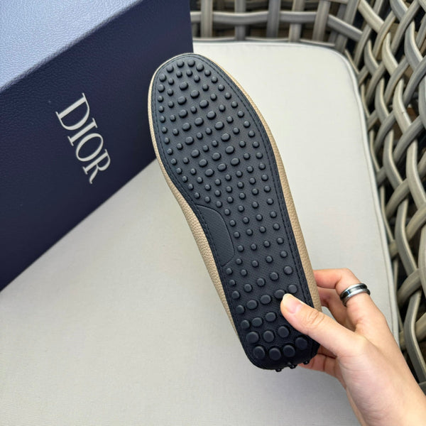 MOCASSINO CODICE CD IN PELLE DI VITELLO GRANULATA BURRO