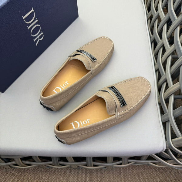 MOCASSINO CODICE CD IN PELLE DI VITELLO GRANULATA BURRO