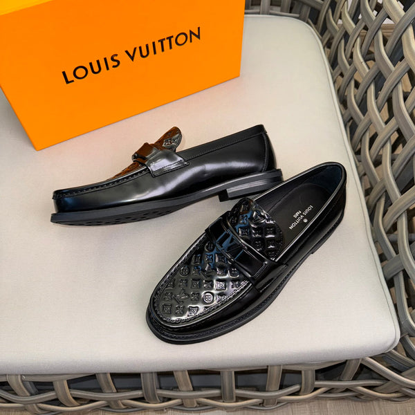 LV MAJOR LOAFERS IN BLACK EMBOSSED CALFSKIN