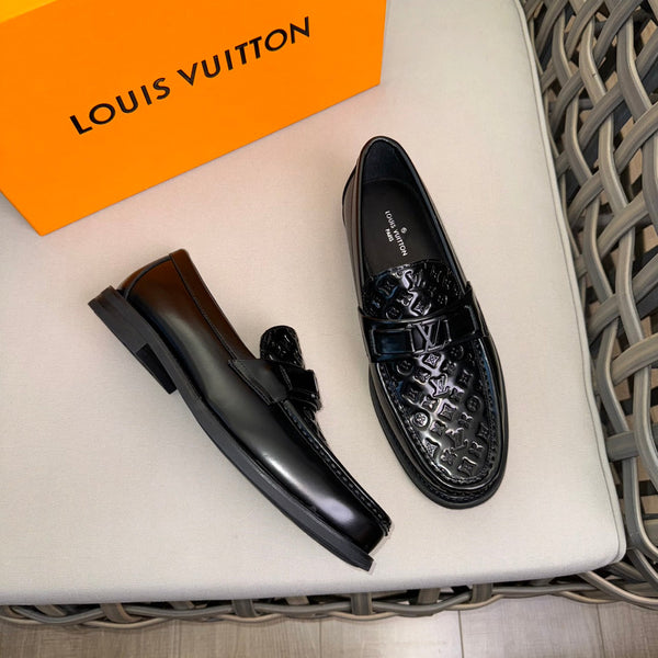 LV MAJOR LOAFERS IN BLACK EMBOSSED CALFSKIN