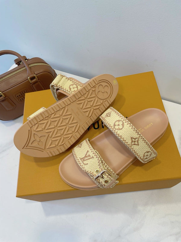 Bom Dia Flat Comfort Mule Beige Monogram Embossed Print Classic 241337