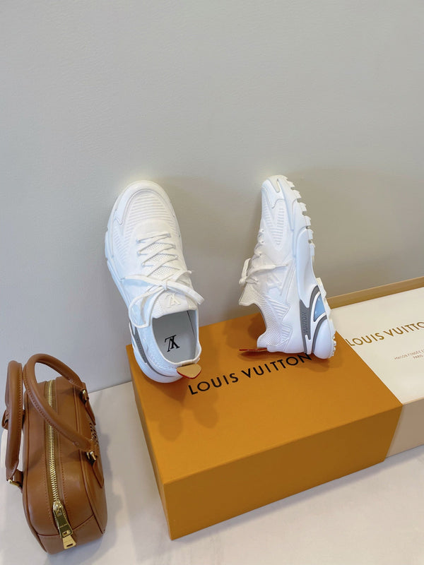 LV Runner Tatic Sneaker White Frabic 500227