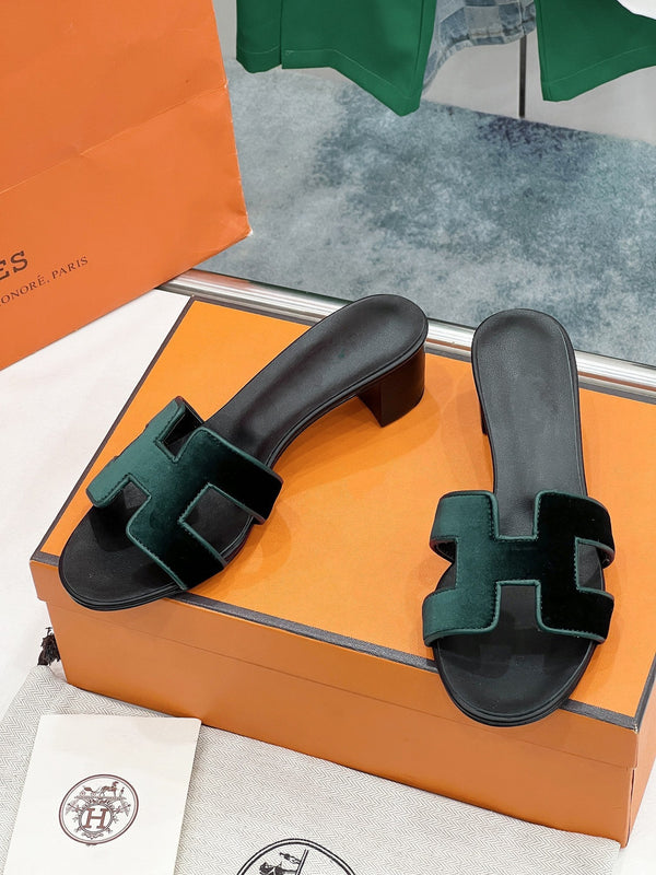 0ran 45 sandal dark green velvet goatskin