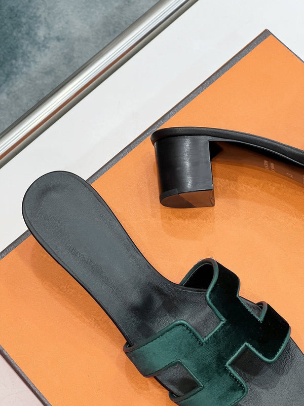 0ran 45 sandal dark green velvet goatskin