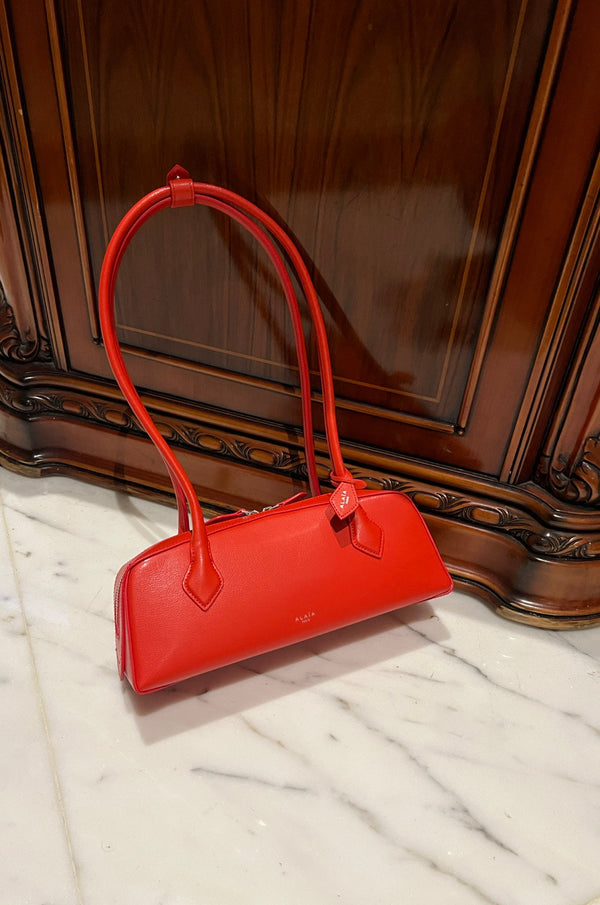 LE TECKEL MEDIUM BAG 33 IN CLASSIC RED GOATSKIN