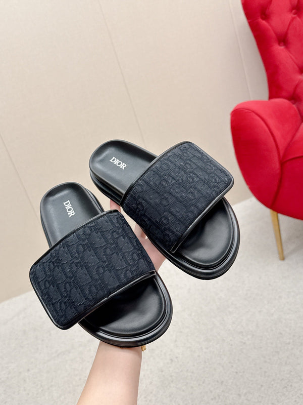 CD Aqua Sandals Black Oblique Jacquard Frabic 476662