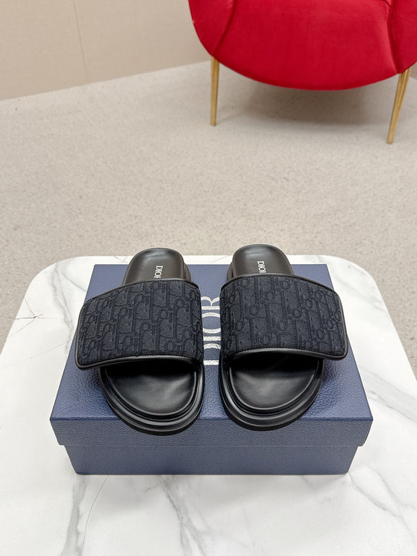 CD Aqua Sandals Black Oblique Jacquard Frabic 476662